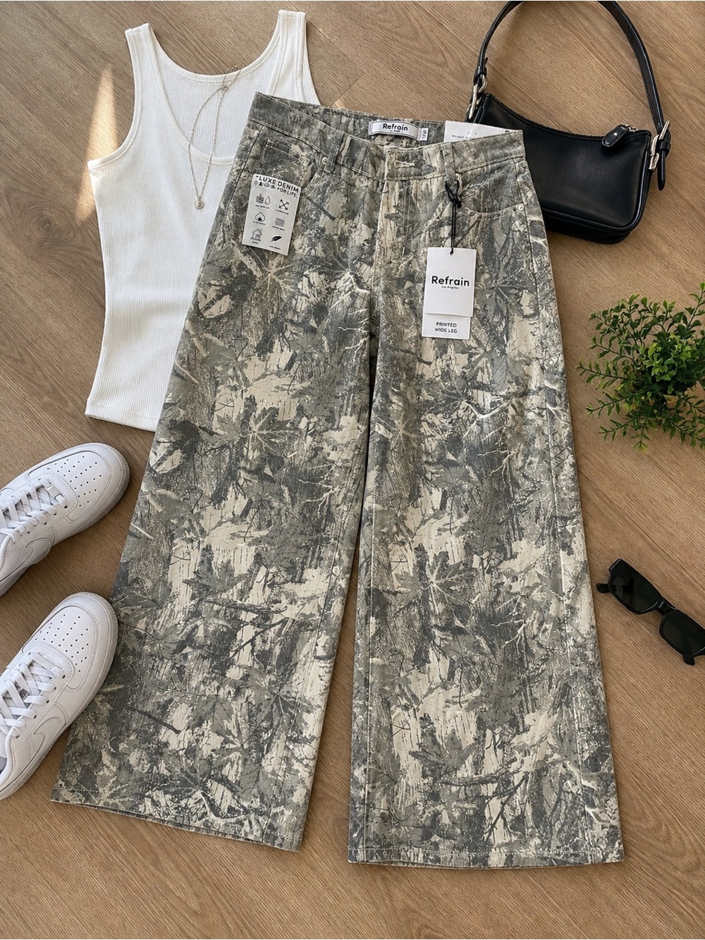 Refrain Los Angeles Printed Wide Leg Jeans Size 7/28 Abstract Camo Denim NWT